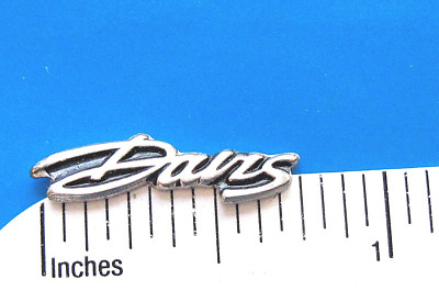 DAVIS Motor Car   script  -  hat  pin , lapel pin , tie tac , pin GIFT BOXED