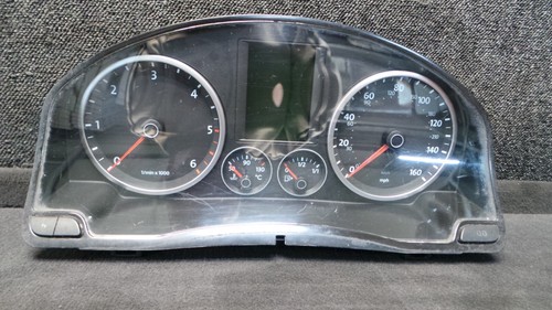 W34-3 * VW Tiguan 5N 4Motion Kombiinstrument Tacho Km/h Original - 5N0920970D