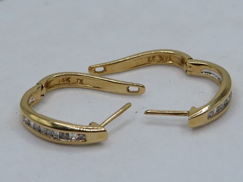 14K YELLOW GOLD ELOGATED HINGED HOOP EARRINGS w 10 RBC & 8 BAGUETTE DIAMONDS* - Picture 12 of 16