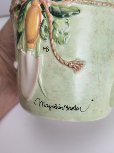2 Nature's Sketchbook Mug Marjolein Bastin 3D Gardening Trowel Herbs Bee - Picture 6 of 10