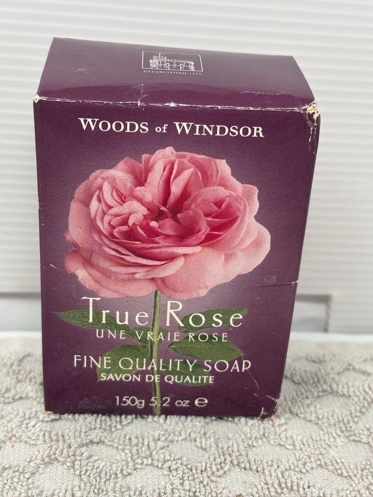 VTG True Rose Woods of Windsor Soap 5.2 oz English Soap New In Box