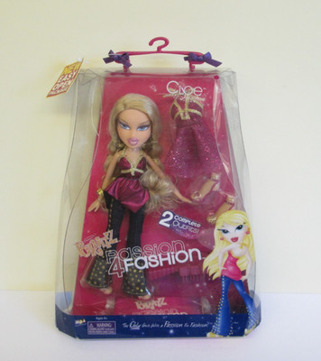 Bratz Passion 4 Fashion Cloe Doll 3rd Edition NRFB (Box beschädigt)