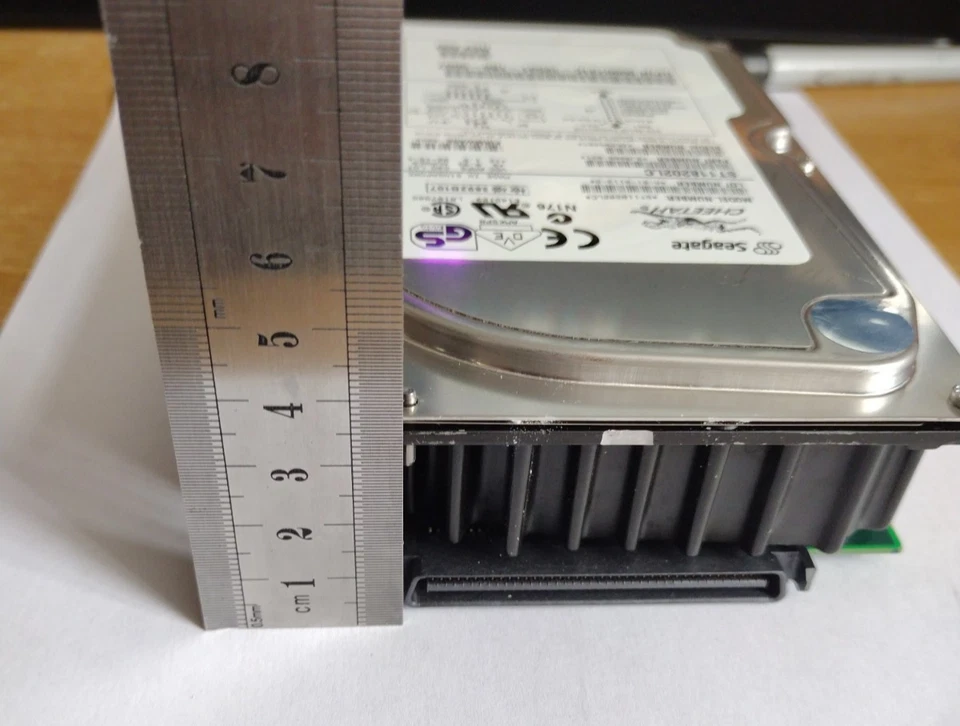 Vintage Seagate Cheetah ST118202LC 18.2GB 10K  SCSI Ultra2 3.5'' Full HDD - Image 4 of 4