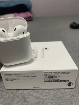 Apple AirPods 1st Generation In-Ear Headsets with Charging Case