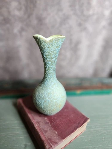 Vintage MCM Haeger Turquoise Green Textured Bud Vase USA