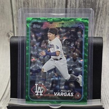 2024 Topps #541 Miguel Vargas Green Crackle Foil #/499