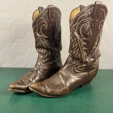 Vintage Tony Lama Cowboy Boots Sz 11D Brown Leather Embrioiderd Well Worn USA
