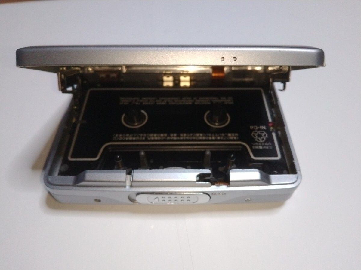 SONY WM-GX622 Silver Walkman Radio Cassette-Corder Player Good GP