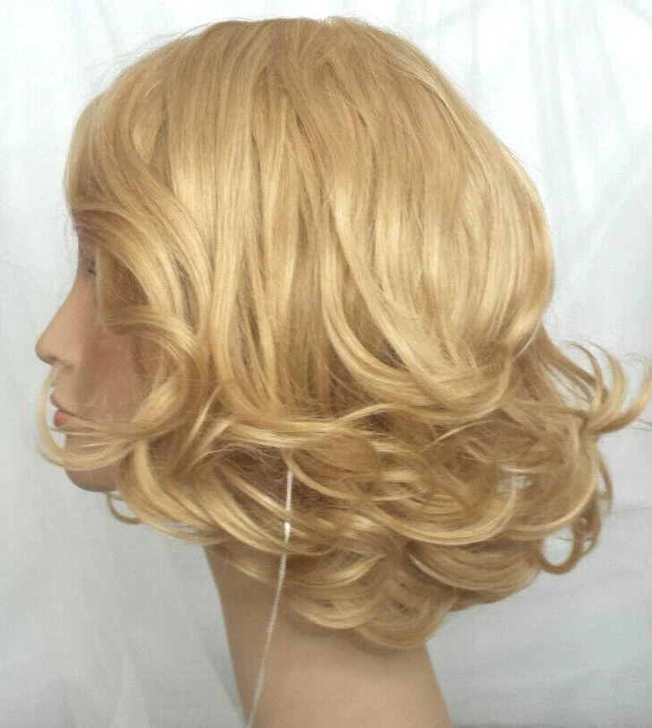 Peluca de cabello humano Revlon Analisa 6611 mono color superior: trigo dorado Foto 2 de 4