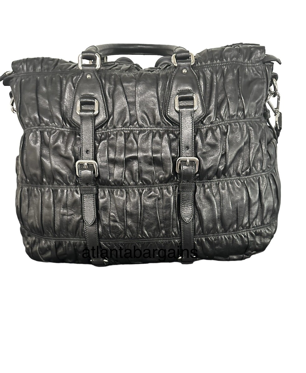 PRADA ネイビー ショルダーバッグ nappa gaufre Prada Bandoliera Nero Black Nappa Gaufre'1 Quilted Leather