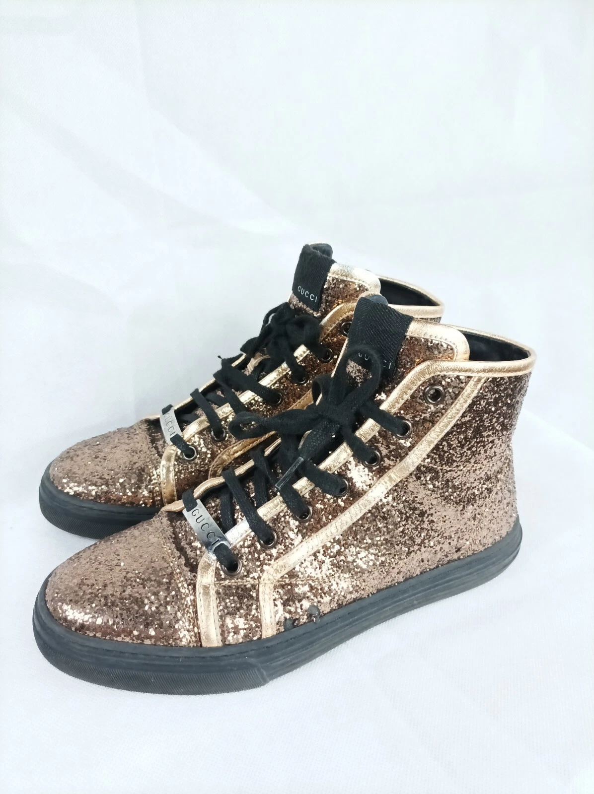 Chaussures femme GUCCI hautes paillettes dorées 357995 pointure 7,5. EU 38.5.