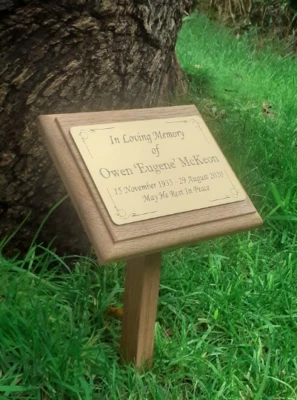 CCONLINEPRODUCTS Solid Oak Memorial Stake Grave/Tree Marker Remembrance Tree Cemetery marker