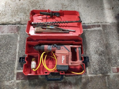 HILTI TE74 HAMMER DRILL 110V WITH BITS 