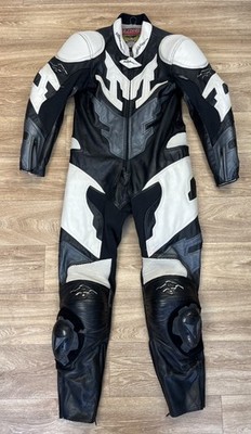Fieldsheer 1-teilige schwarz elfenbein & silber Leder Biker Anzug mit Rüstung 38'' Inch