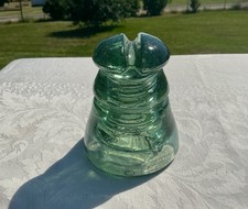 SCARCE! BEAUTIFUL SAGE GREEN NO EMBOSSING CD-210 GLASS INSULATOR (CALIFORNIA)