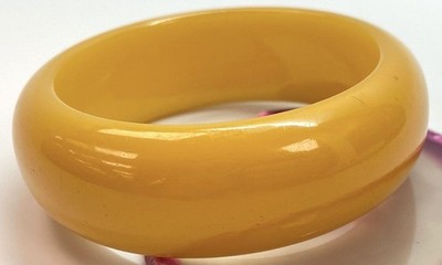 Vintage Butterscotch Custard Bakelite Bangle Bracelet Chunky 60.4g Tested