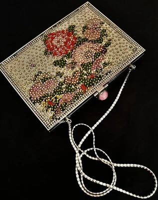 VINTAGE JUDITH LEIBER SWAROVSKI CRYSTAL ART DECO CLUTCH - Image 1 of 4