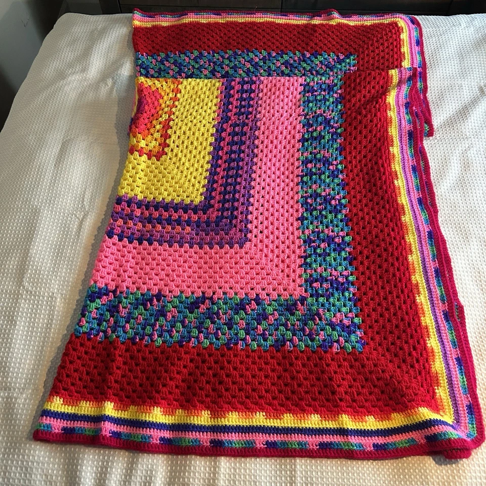 Manta afgana colorida 68 x 62 - ¿Hecha a mano?? ¿Vintage?? ¿Hecho por abuela?? Ver Pxs Foto 3 de 4