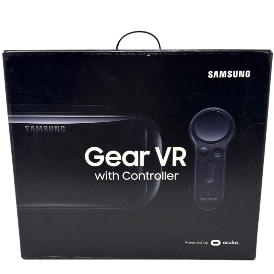 Samsung Gear VR with Controller Powered by Oculus Immersive 360