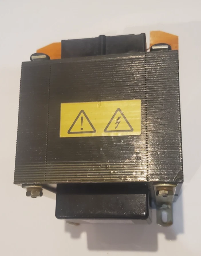 Transformador reductor Signal M4L-2-6 - PRI: 210V/230V/250V - SEC: 115V @ 5.2A Foto 3 de 4