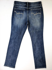 Wrangler Size 11/34 Womens Juniors Straight Leg Blue Denim 5 Pocket Jeans