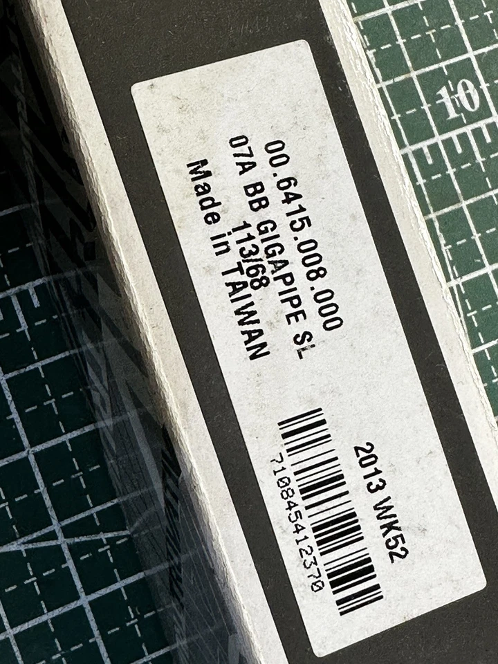 NOS TruVativ Giga Pipe Team SL 68/68E/73 x 113mm ISIS Bottom Bracket - Image 2 of 4