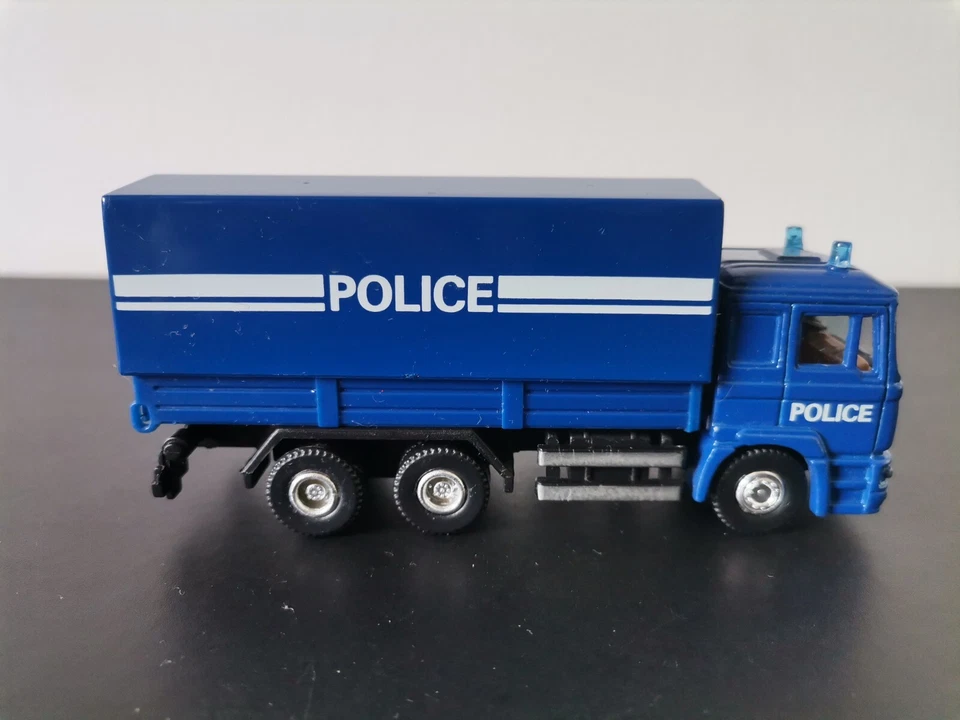 Joycity -Automaxx MAN F2000 Police Command Truck 1:72 - Immagine 4 di 4
