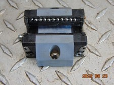 (1) ONE BOSCH REXROTH R166129370 BALL RUNNER BLOCK 