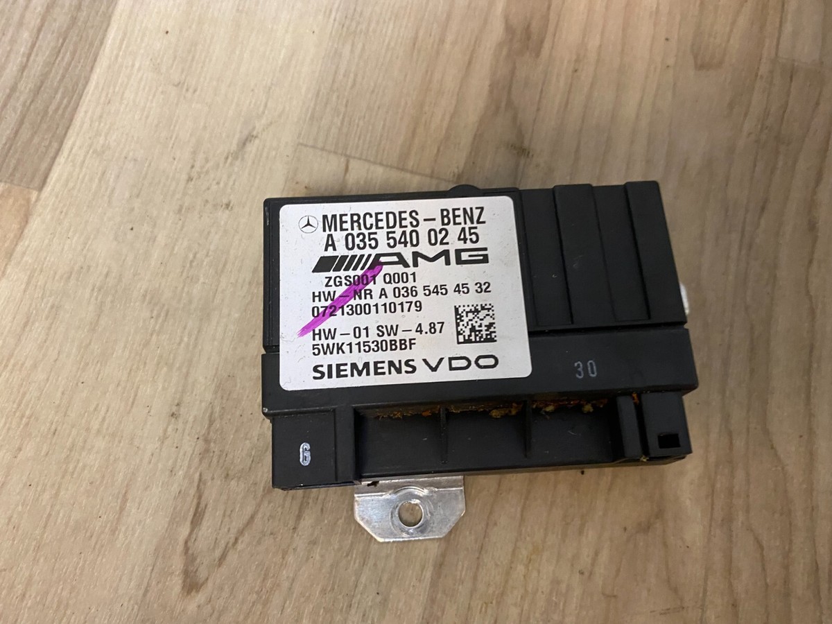 AMG コントロールユニット HWA 140 540 11 45 MERCEDES BENZ C63 AMG W204 Fuel Pump Control Unit Module