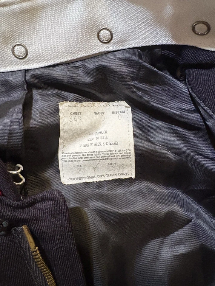 Vtg Indiana University Demoulin Bros & Co Marching Hundred Band Uniform. Size 21 - Image 3 of 4