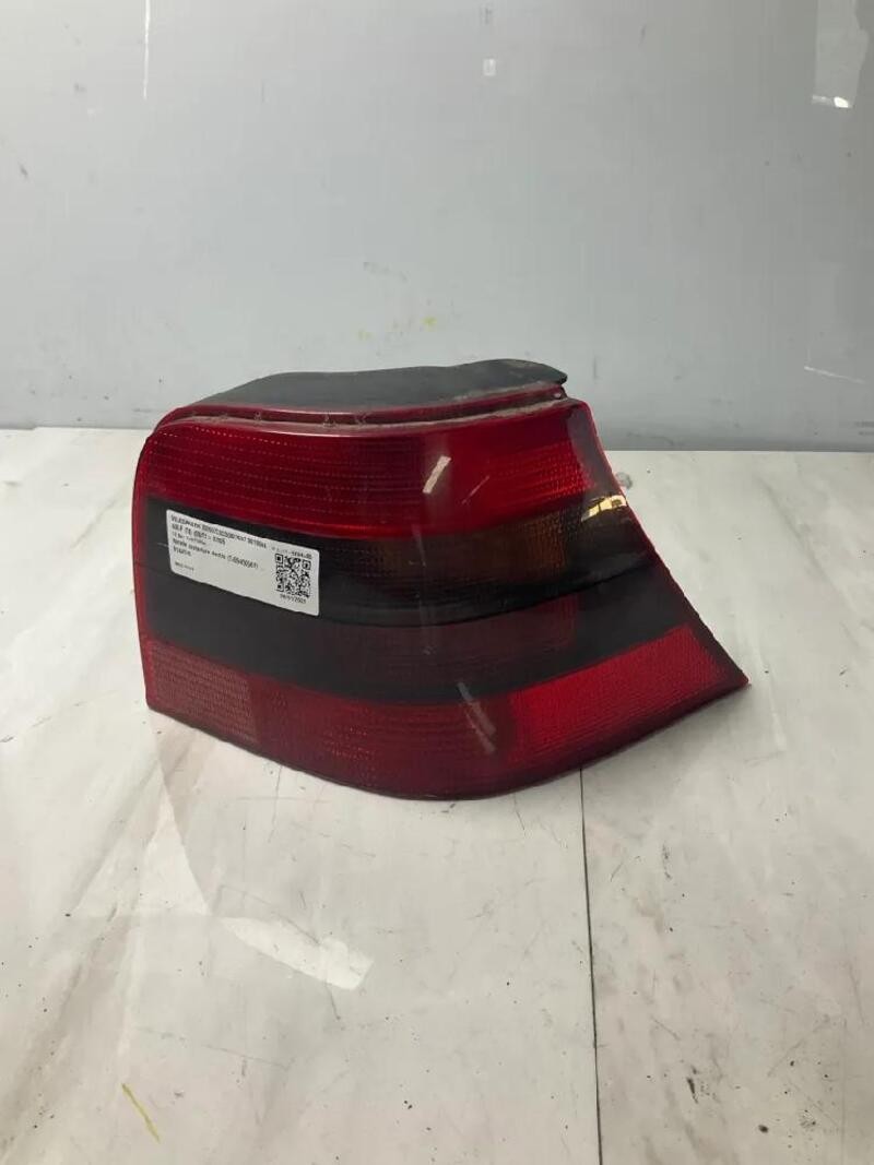 1J6945096T FANALE POSTERIORE DESTRO VOLKSWAGEN GOLF (1J) 1.6 BER. 5P/B/1595CC