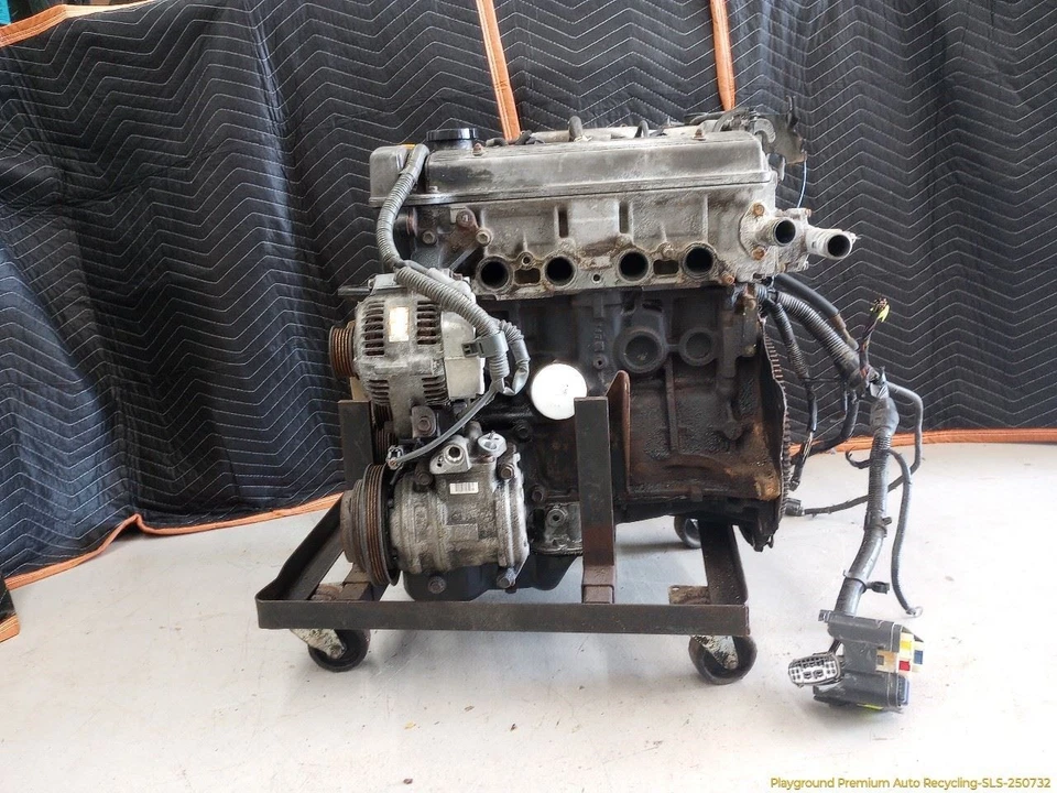 Toyota Celica GTS Engine Assembly With Accessories 1.8L 4 Cylinder Fits 95-97 Foto 2 de 4