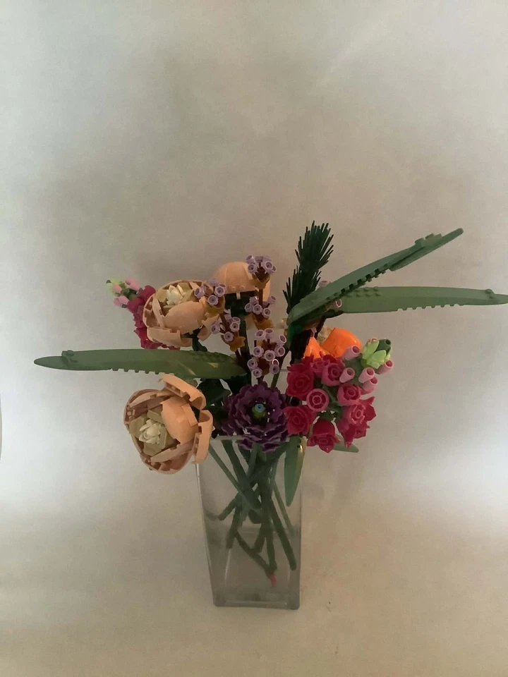 LEGO Botanicals 10280 Flower Bouquet, photo 2 of 4
