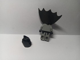 LEGO LIGHT BLUISH GRAY SUIT ORIGINAL BATMAN MINIFIGURE BAT001 7780 7779 7782