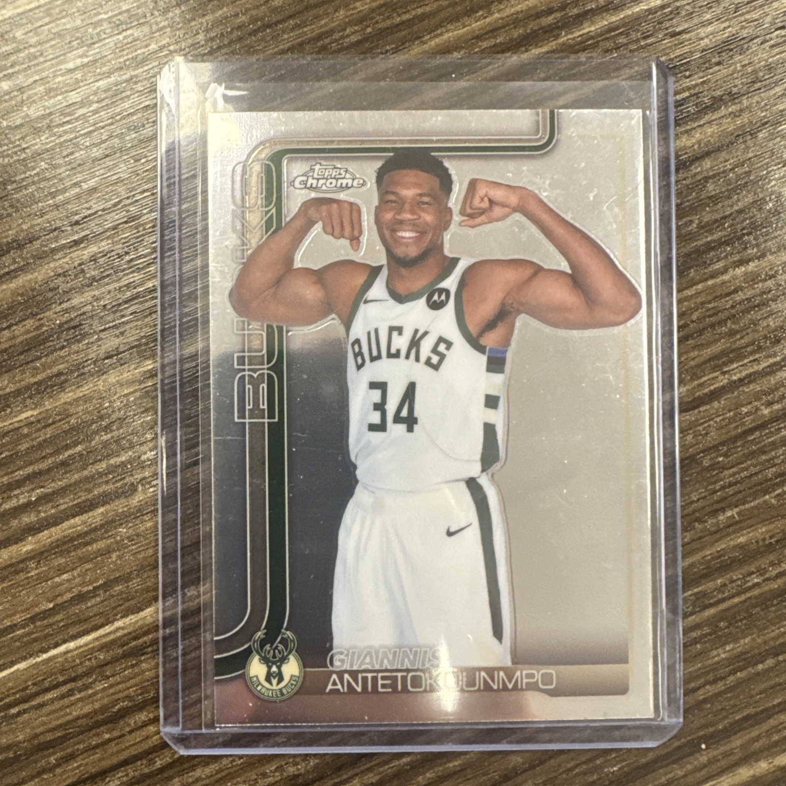 2025-26 Topps Chrome Basketball Giannis Antetokounmpo SSP Image Variation