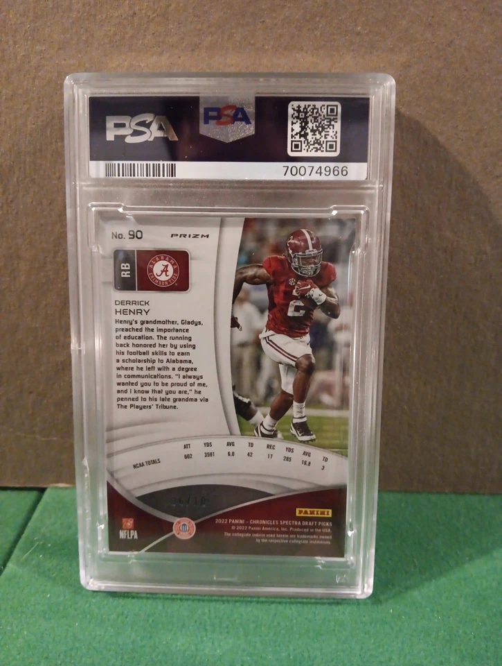 2022 Chronicles Spectra Draft Picks SPECTRA GOLD#90 Derrick Henry 06/10 Alabama - Image 2 of 4