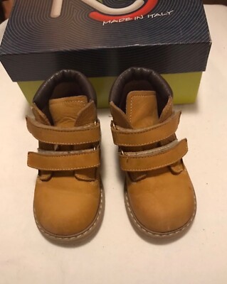 Children's shoes, NeroGiardini Junior, camel color, size 21