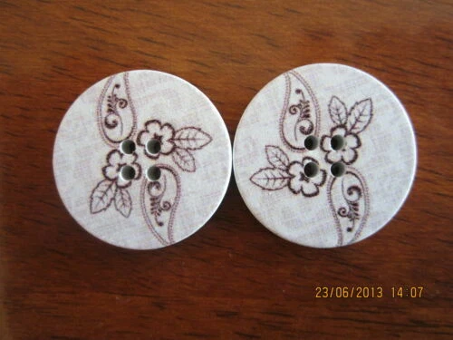 Wooden 4-Hole Flat Button Sewing Buttons