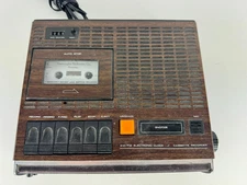 Soundesign Model 3848 Vintage Clock Radio Cassette w/ Recorder AM/FM - Read