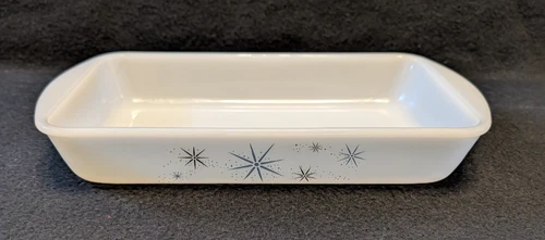 Mid Century Modern Vintage McKee Glasbake Atomic Starburst 10" Casserole Dish