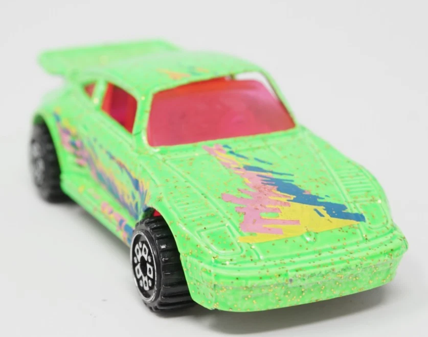 Hot Wheels 148 Glitter Green Porsche 930 Pink Windows 1989 - Image 2 of 4