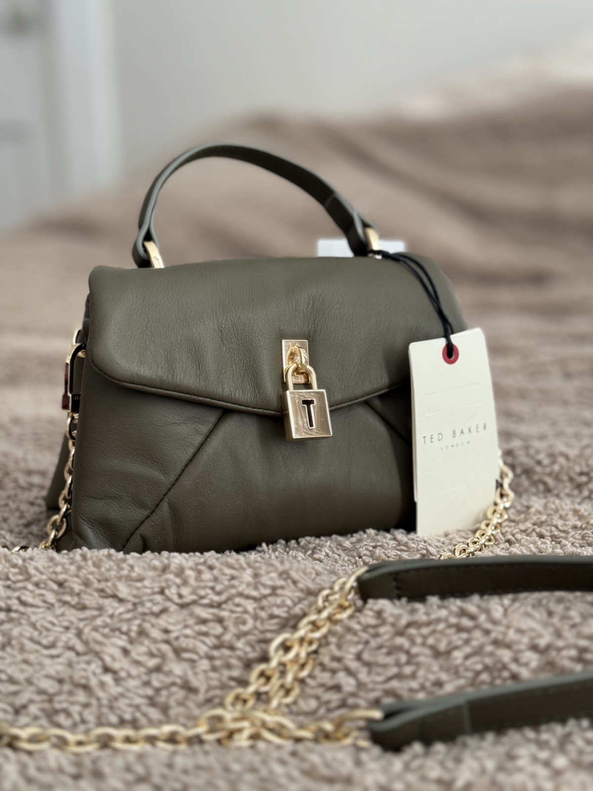Ted Baker Olive Green Leather Crossbody / Top Handle Bag with Chain Strap – NWT