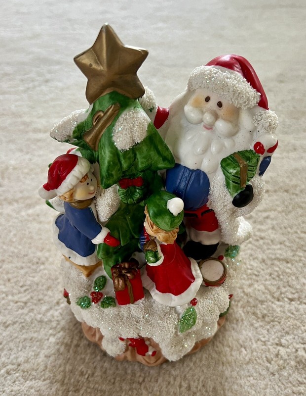 Musical Wind-up Santa w/Children Table Top Figurine 