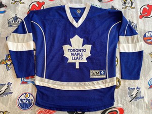 blank toronto maple leafs jersey