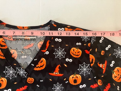 Essentials Medical Uniforms Scrub Top Women's Medium Halloween Pumpkins - Picture 5 of 7