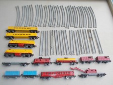 "LONE STAR LOCOS": lokomotywa i 12 wagonów / 30 części kolejowych / Anglia lata 60.