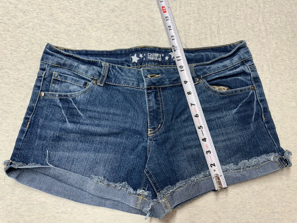 Celebrity Pink Jeans Woman’s Shorts Button Fly Sz11 - Image 4 of 4