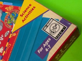 Pico Storyware - Magic School Bus Going Places - 1994 Sega w/ Box & Manual - Vtg