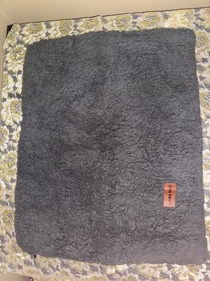 Mora Pets Gray Plush Mat Machine Washable Comfortable Dog Bed Mat for Pets