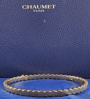 Chaumet Bee My Love Bangle Bracelet 18K Yellow Gold Size 15 Box & Papers B4210